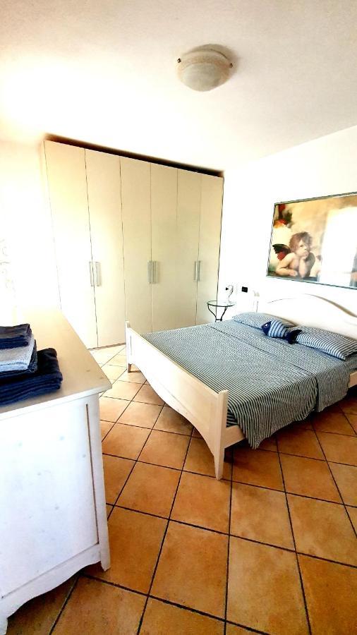 Villa Lago 5 Sirmione Bagian luar foto
