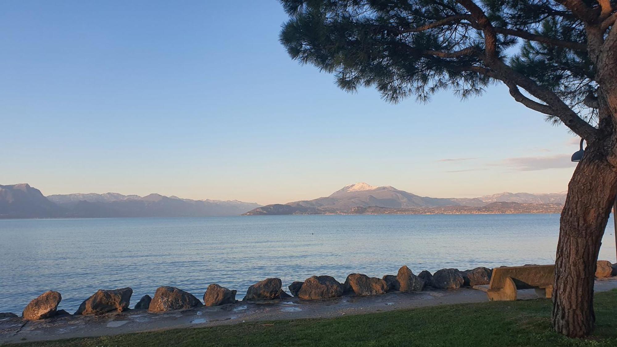 Villa Lago 5 Sirmione Bagian luar foto
